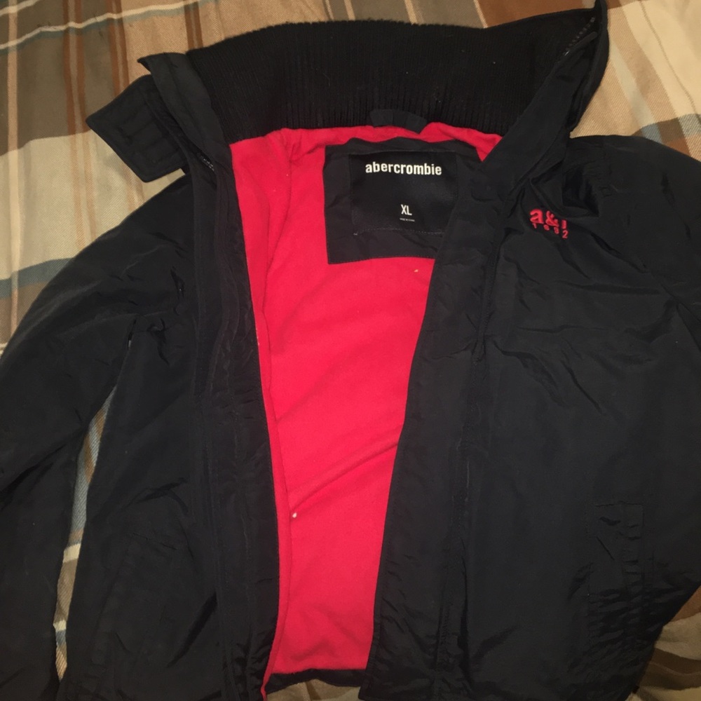 Jacket - Picture 2 of 4
